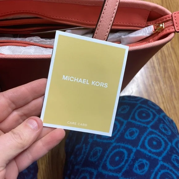 💕 Michael kors NWT jet set leather medium peach tote gorgeous 💕 - Picture 12 of 15